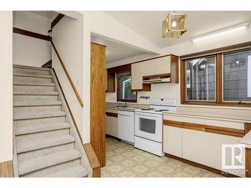 9803 92 Avenue, Edmonton, AB - Indoor Photo Showing Kitchen