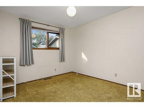 9803 92 Avenue, Edmonton, AB - Indoor Photo Showing Other Room