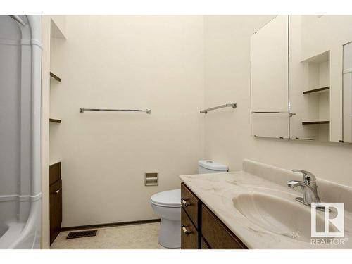 9803 92 Avenue, Edmonton, AB - Indoor Photo Showing Bathroom