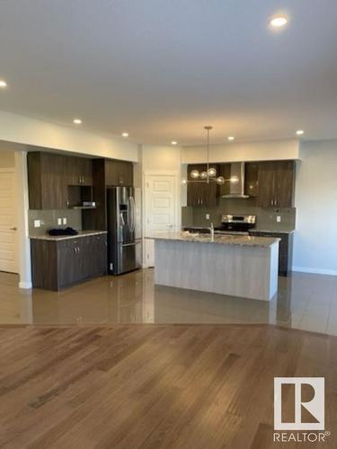 7306 Creighton Cl Sw, Edmonton, AB 