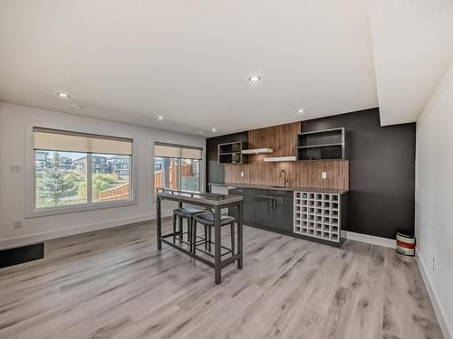 202 Fraser Wy Nw, Edmonton, AB 