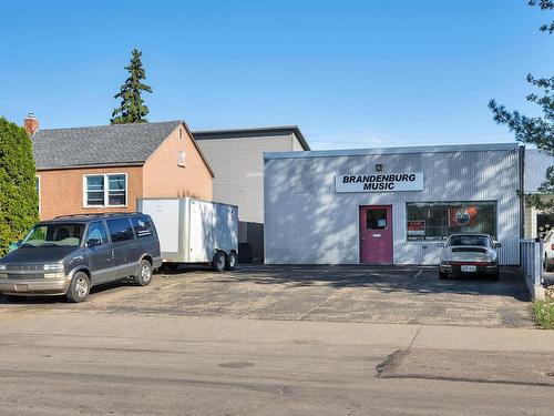 15902 100A Avenue, Edmonton, AB 