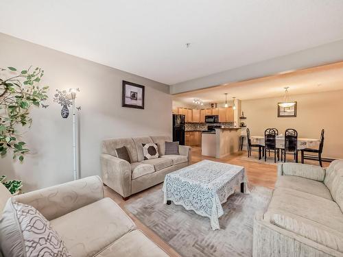 124 646 Mcallister Loop, Edmonton, AB - Indoor Photo Showing Living Room