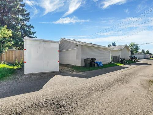 13 Dorchester Rd, Spruce Grove, AB 