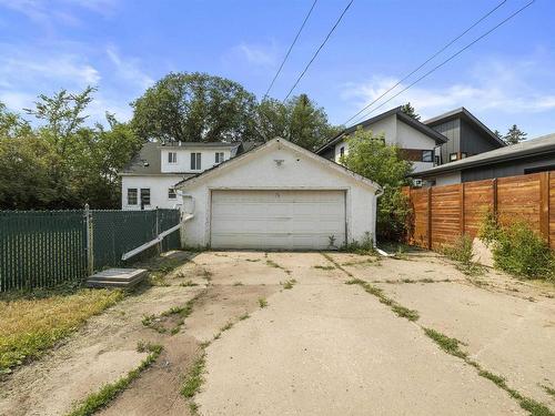 8906 Windsor Rd Nw, Edmonton, AB 