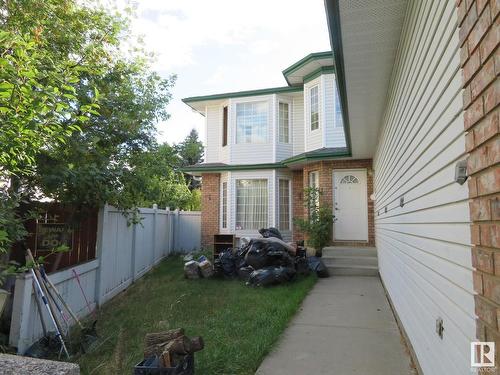 3656 31A St Nw, Edmonton, AB 