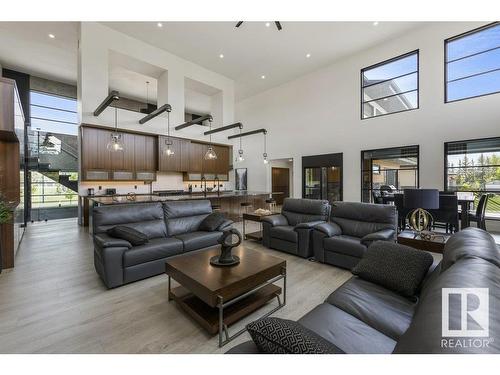 6 Lake Ridge Estates, Rural Parkland County, AB - Indoor Photo Showing Living Room