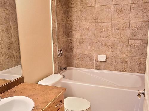 515 10503 98 Avenue, Edmonton, AB - Indoor Photo Showing Bathroom