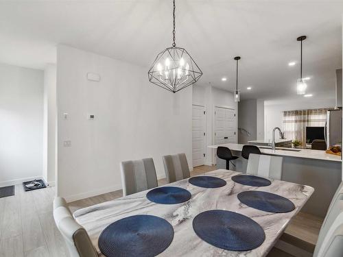 2931 Coughlan Green, Edmonton, AB - Indoor Photo Showing Dining Room