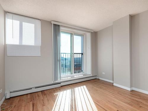 907 9730 106 Street, Edmonton, AB - Indoor Photo Showing Other Room