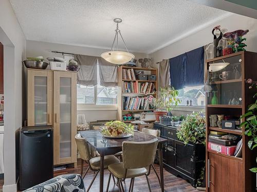 2A St Vital Avenue, St. Albert, AB - Indoor Photo Showing Dining Room