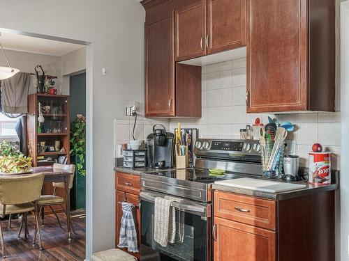 2A St Vital Avenue, St. Albert, AB - Indoor Photo Showing Kitchen