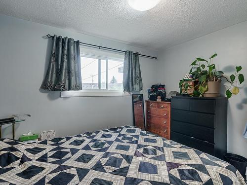 2A St Vital Avenue, St. Albert, AB - Indoor Photo Showing Bedroom