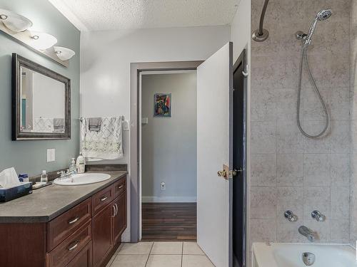 2A St Vital Avenue, St. Albert, AB - Indoor Photo Showing Bathroom