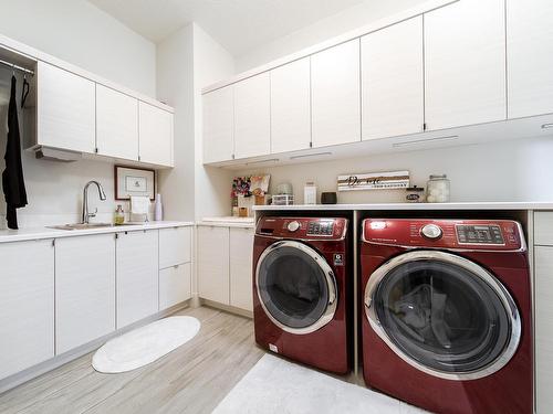 622 Howatt Drive, Edmonton, AB - Indoor Photo Showing Laundry Room