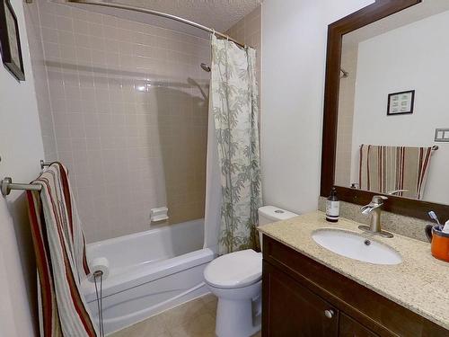 318 2323 119 Street Nw, Edmonton, AB - Indoor Photo Showing Bathroom