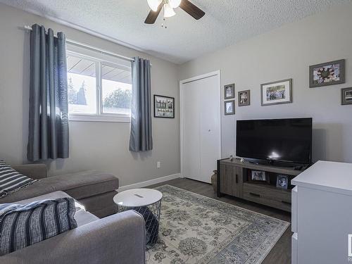 3 Morris St, Spruce Grove, AB 