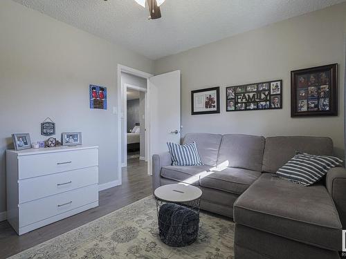 3 Morris St, Spruce Grove, AB 