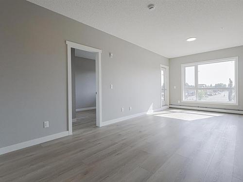 217 12804 140 Avenue, Edmonton, AB - Indoor Photo Showing Other Room