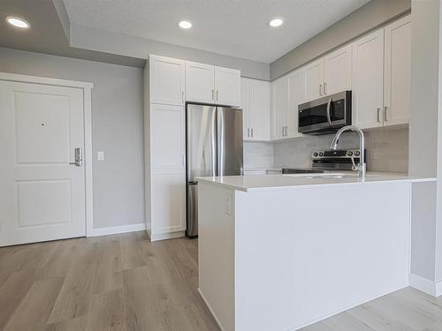 217 12804 140 Avenue, Edmonton, AB - Indoor Photo Showing Kitchen