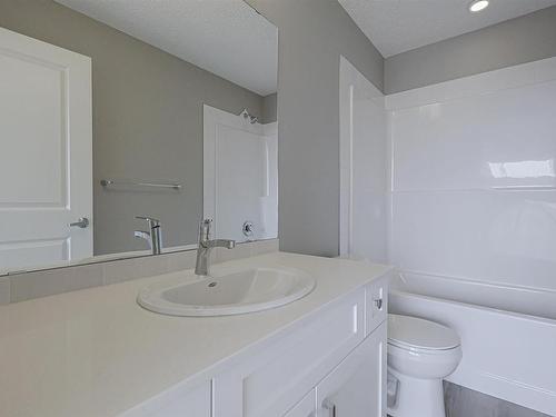 217 12804 140 Avenue, Edmonton, AB - Indoor Photo Showing Bathroom