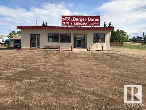 5004 45 Ave, Mayerthorpe, AB 