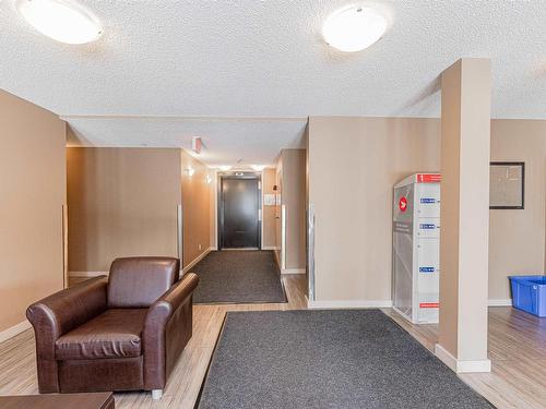 414 5390 Chappelle Road, Edmonton, AB - Indoor Photo Showing Other Room