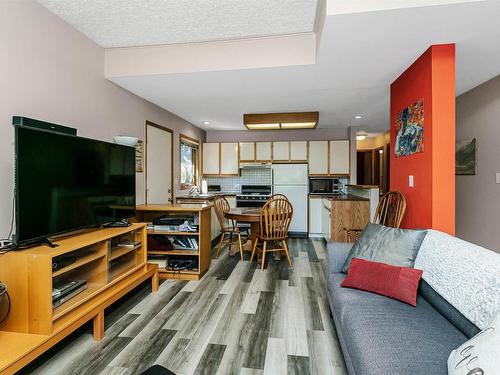 8911 97 Street, Edmonton, AB - Indoor Photo Showing Living Room