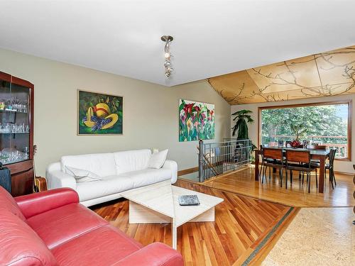 8911 97 Street, Edmonton, AB - Indoor Photo Showing Living Room