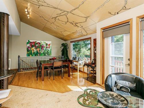 8911 97 Street, Edmonton, AB - Indoor Photo Showing Dining Room