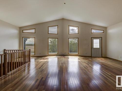 25018 Richfield Drive, Rural Sturgeon County, AB - Indoor Photo Showing Other Room