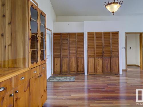 25018 Richfield Drive, Rural Sturgeon County, AB - Indoor Photo Showing Other Room