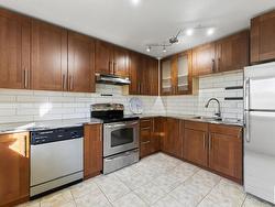 3171 138 AV NW  Edmonton, AB T5Y 1R1