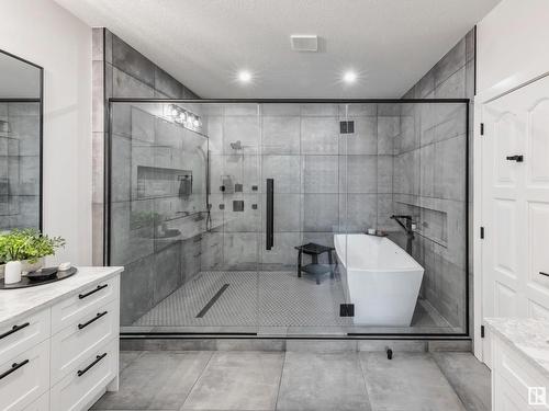 329 Estate Drive, Sherwood Park, AB - Indoor Photo Showing Bathroom