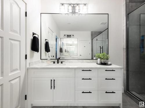 329 Estate Drive, Sherwood Park, AB - Indoor Photo Showing Bathroom