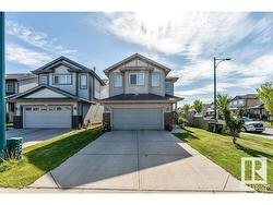 3247 16 AV NW  Edmonton, AB T6T 0V1