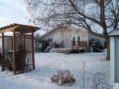 5621 48 Street, Vegreville, AB - Outdoor