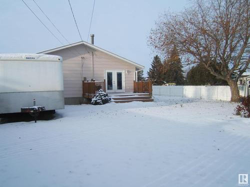 5621 48 Street, Vegreville, AB - Outdoor