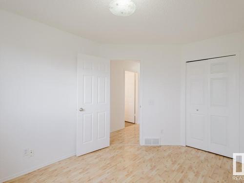 8021 17A Avenue, Edmonton, AB - Indoor Photo Showing Other Room