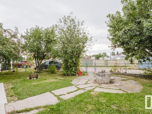 8021 17A Avenue, Edmonton, AB - Outdoor With Backyard