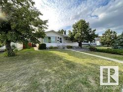 8920 162 ST NW  Edmonton, AB T5R 2M4