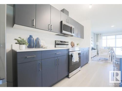 644 174 Avenue, Edmonton, AB - Indoor Photo Showing Kitchen