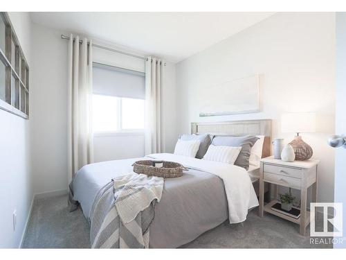 644 174 Avenue, Edmonton, AB - Indoor Photo Showing Bedroom