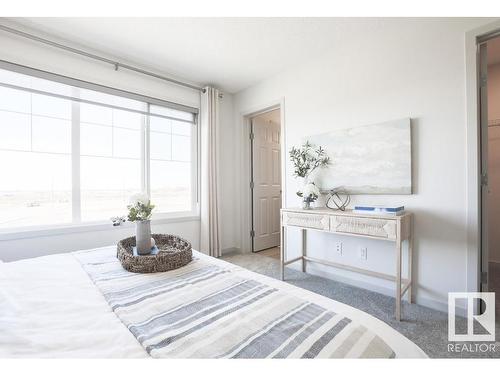 644 174 Avenue, Edmonton, AB - Indoor Photo Showing Bedroom