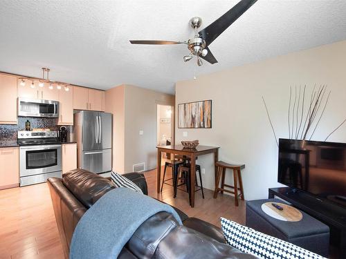 11436 97 Street, Edmonton, AB - Indoor Photo Showing Kitchen