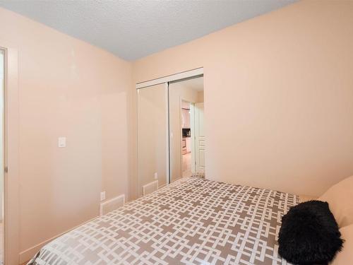 11436 97 Street, Edmonton, AB - Indoor Photo Showing Bedroom