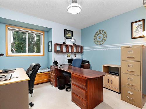 6 Baker Place, Leduc, AB - Indoor Photo Showing Office