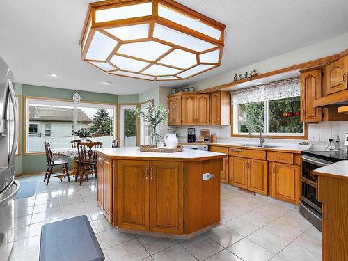 6 Baker Place, Leduc, AB - Indoor Photo Showing Kitchen With Double Sink