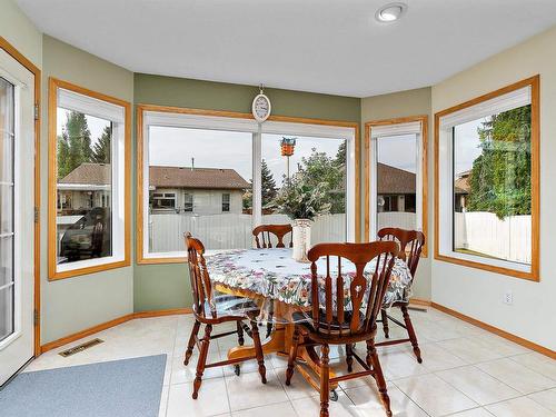 6 Baker Place, Leduc, AB - Indoor Photo Showing Dining Room