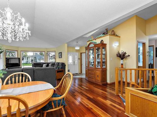 6 Baker Place, Leduc, AB - Indoor Photo Showing Dining Room